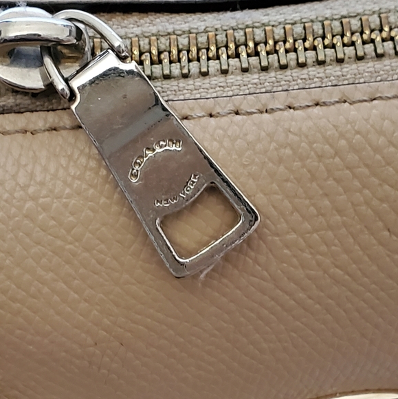 💕Coach Leather Mini Bennett Satchel/Crossbody💕 - Picture 7 of 12